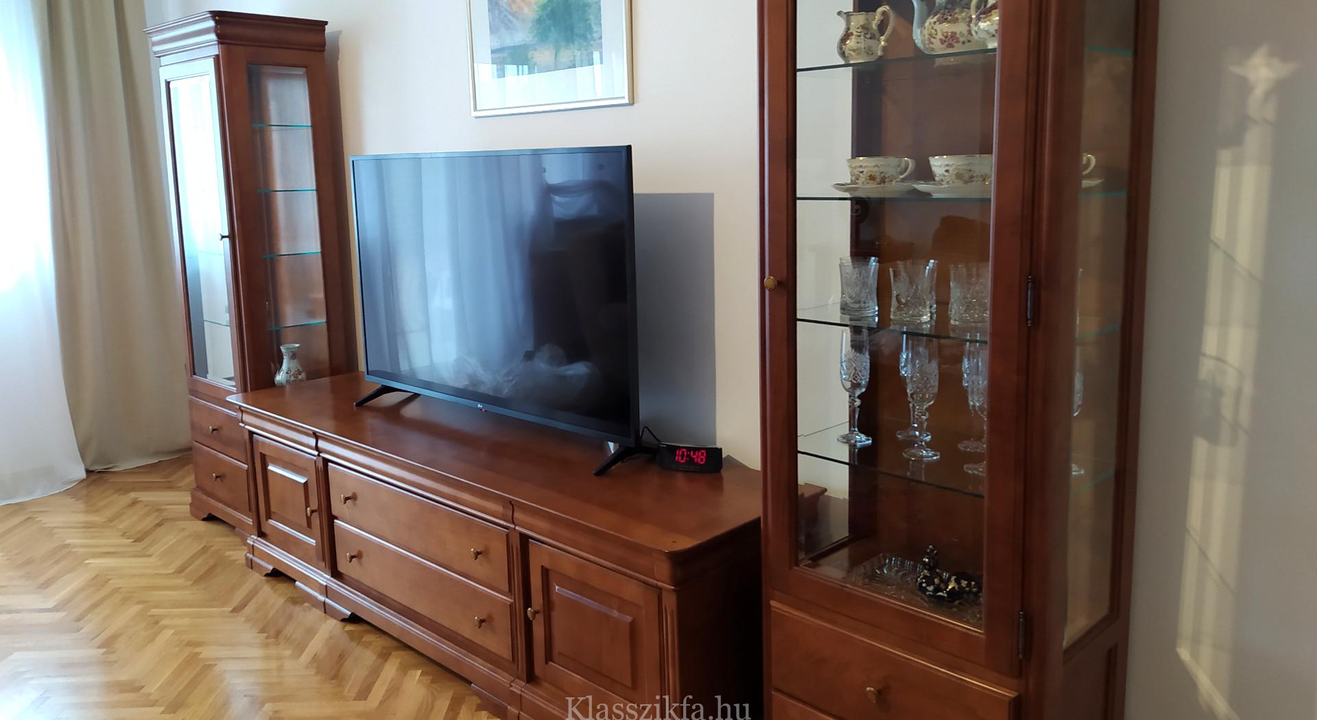 Elegáns nappali bútor szett 1830 óta